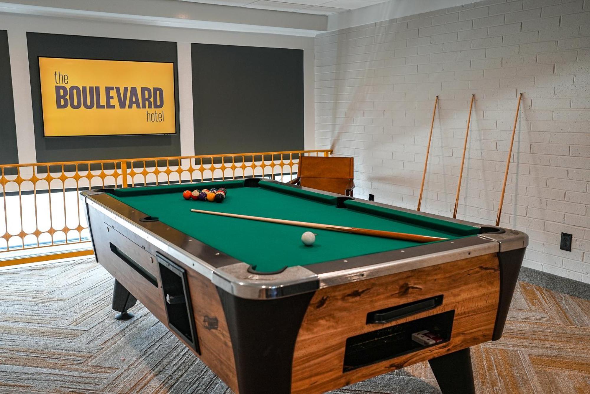 The Boulevard Hotel 比奇港 外观 照片